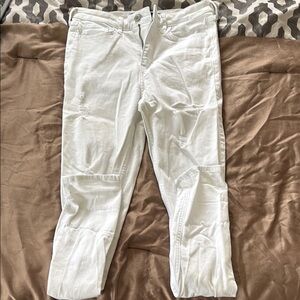 Hollister White High-Rise Super Skinny ripped Jeans